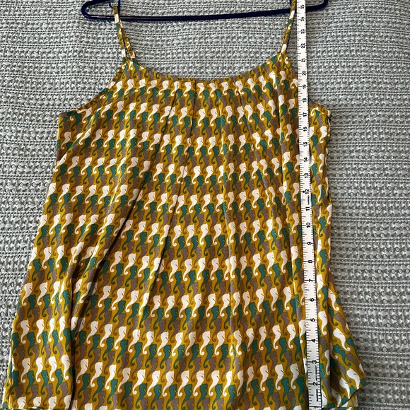 Seahorse Print Spaghetti Strap Top with Adjustable Straps - Picture 3 of 9